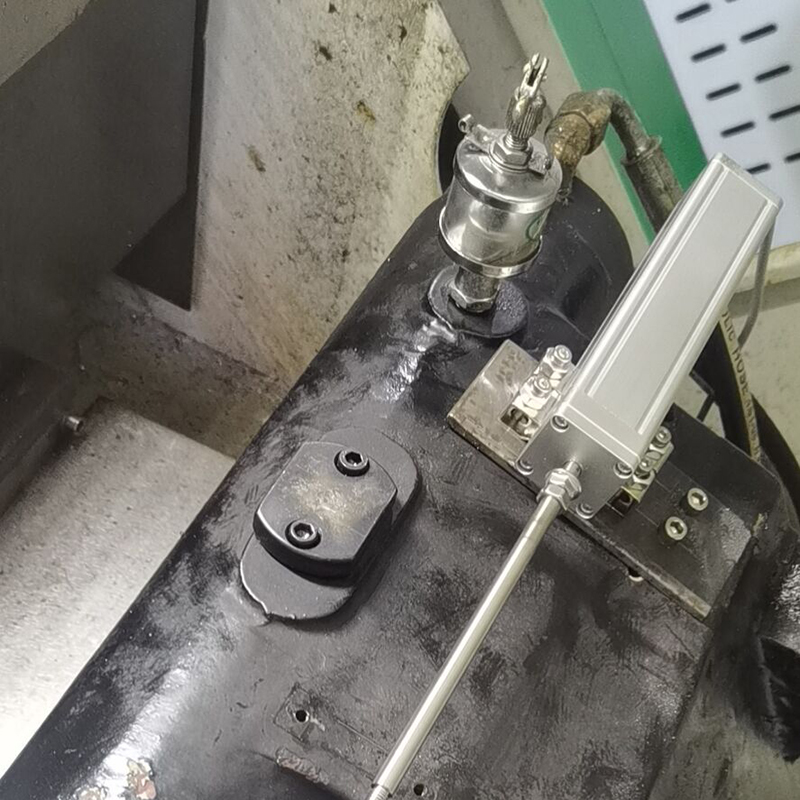 DHL防水型位移傳感器用于加工中心工件測量系統(tǒng)